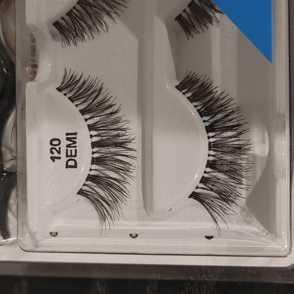 Ardell Deluxe Pack #120 DEMI - Picture 2 of 2